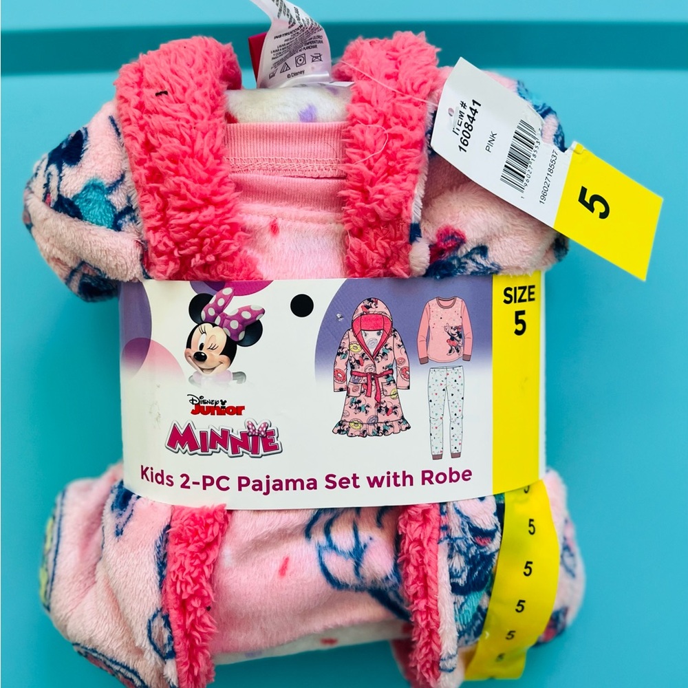 DISNEY JUNIOR KIDS 2 PC PAJAMA
SET WITH ROBE. MINNIE!! SIZE 5 New with tag. - Picture 2 of 4